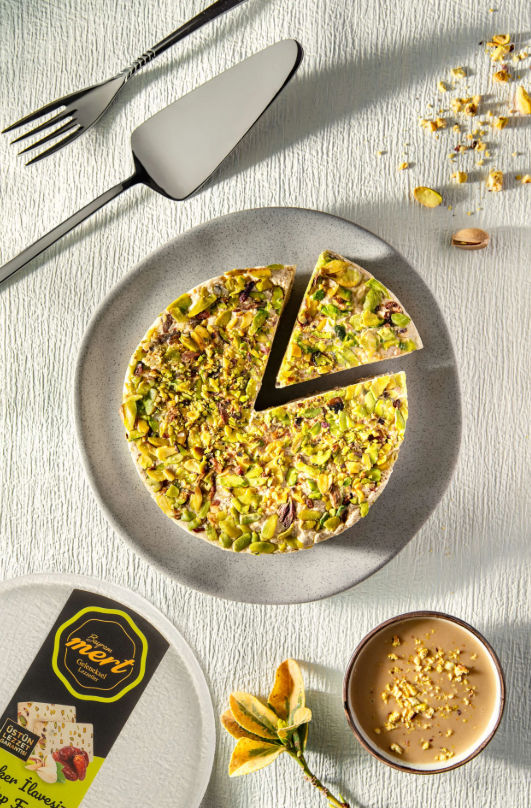 Tahini Halva with Pistachios and No Sugar Added (450 Gr)